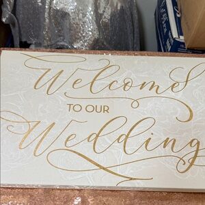 BRAND NEW BEAUTIFUL Elegant Gold and White Wedding Sign